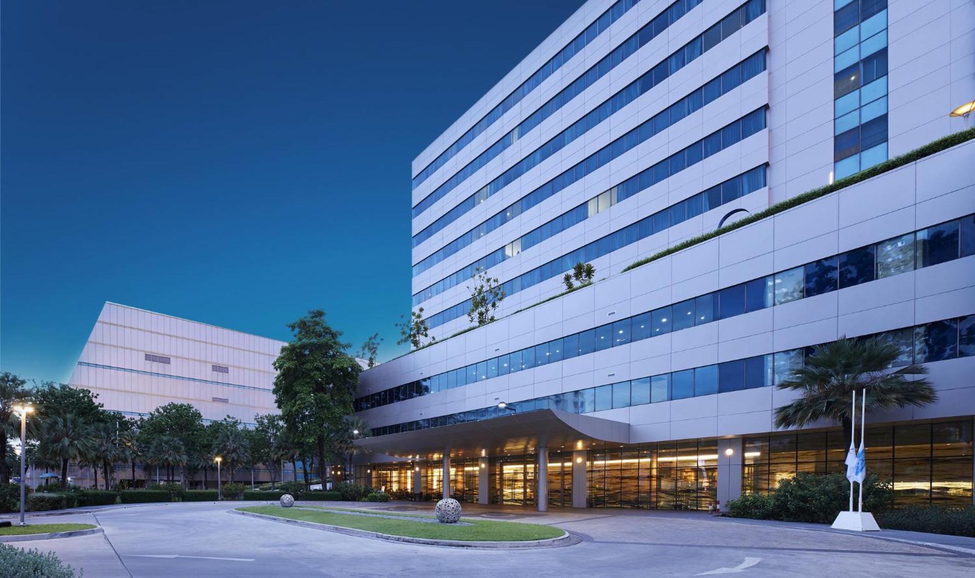 Centara Life Government Complex Hotel & Convention Centre Chaeng Watthana Bangkok Exterior photo